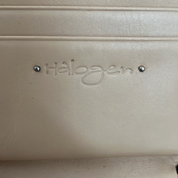 Halogen black full zip large wristlet wallet euc - Picture 6 of 6